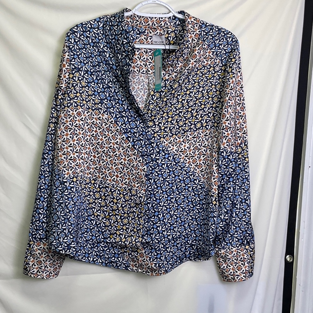 NIC+ZOE Navy, Cream & Tan Geometric V-Neck Button-Front Blouse
